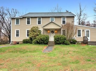5 Evergreen Ave, West Boylston, MA 01583