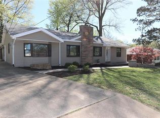 11402 Prospect Dr, Bridgeton, MO 63044