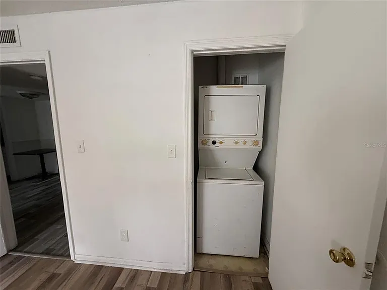 305 Wymore Rd #100 — Photo 11