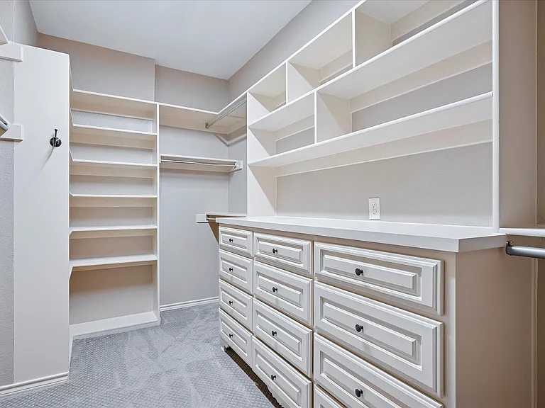 2309 Parker Rd — Photo 22