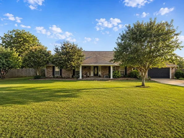 403 Fine Ranch Dr, Alma, AR 72921