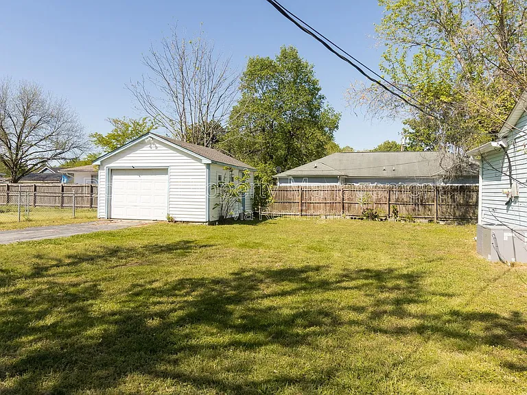 108 Suggs St — Photo 18