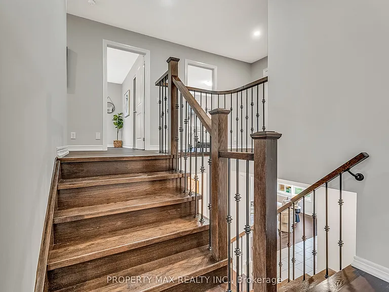 40 Britannia Ave E — Photo 28