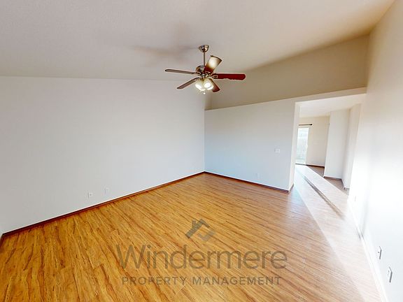 5th image of 187 NW Maria St #2