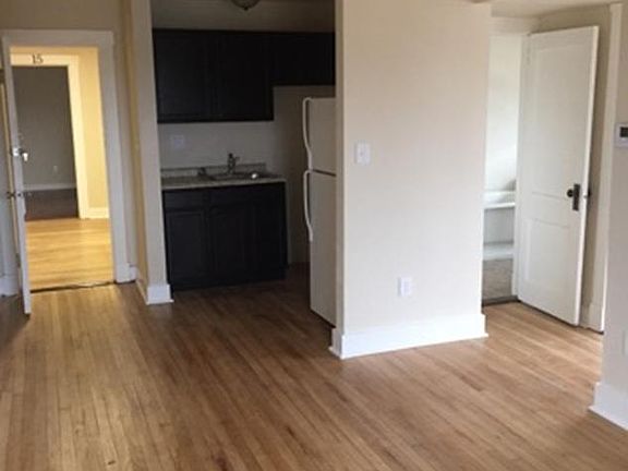 living room/kitchen combination