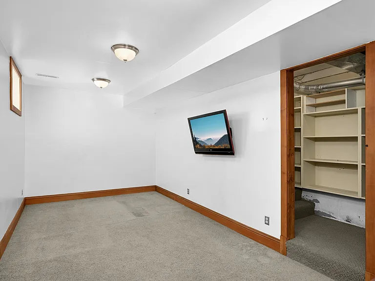 4331 Pillsbury - 14_05282026
