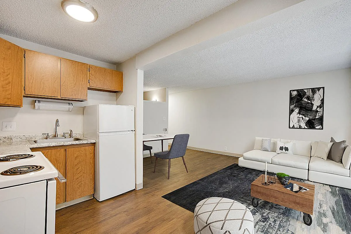 Grant Place — Photo 2