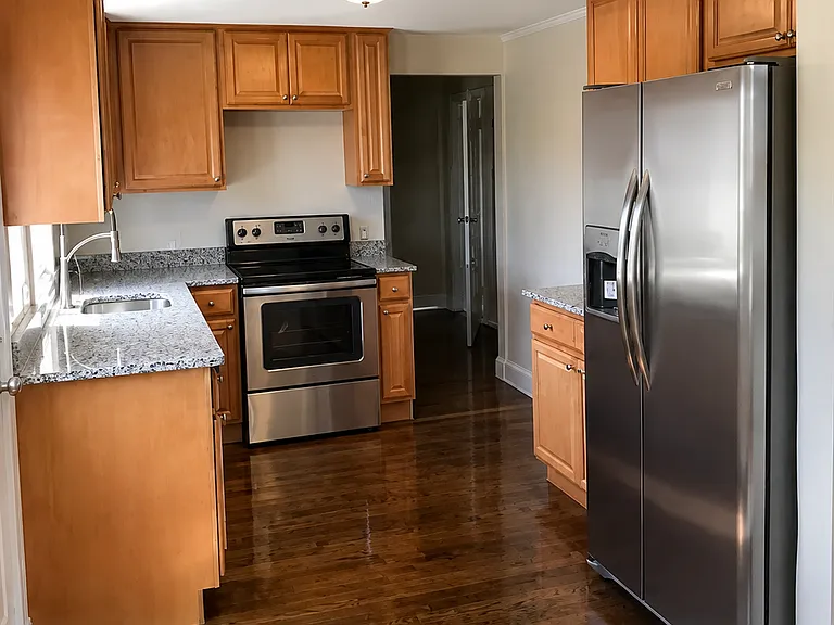 269 Brewer St — Photo 2