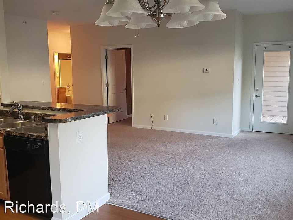 1st image of 2320 Grinstead Dr #208D