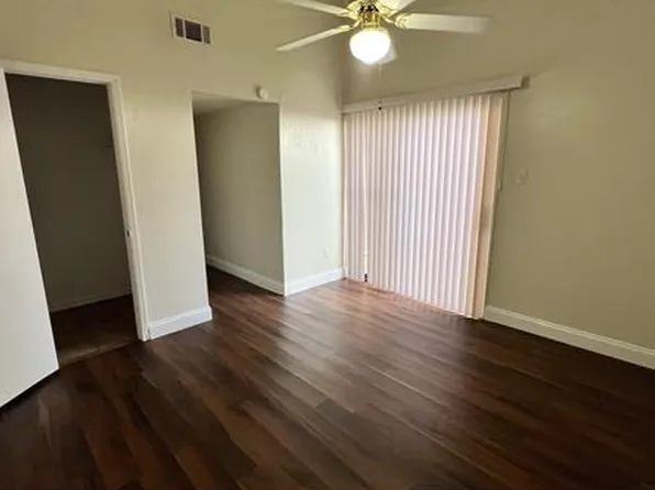 2020 Ridgeview Plz, Mesquite, TX 75149