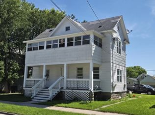 526 Madison St #A, Oshkosh, WI 54901
