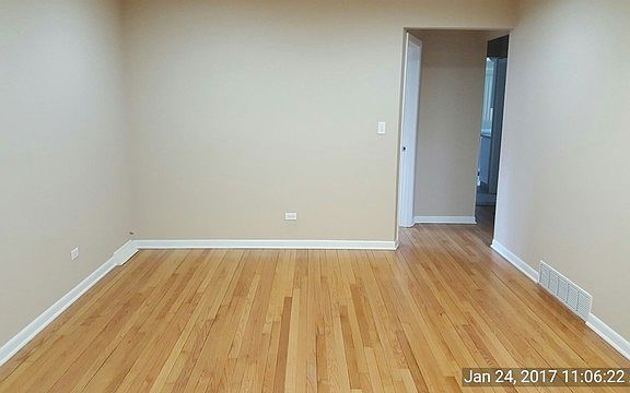 3rd image of 449 Paxton Ave