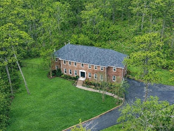 5th image of 20 Pine Valley Rd SW