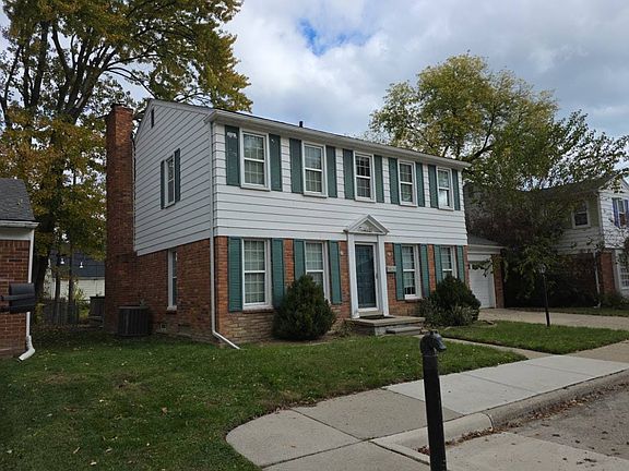3rd image of 20411 Danbury Ln