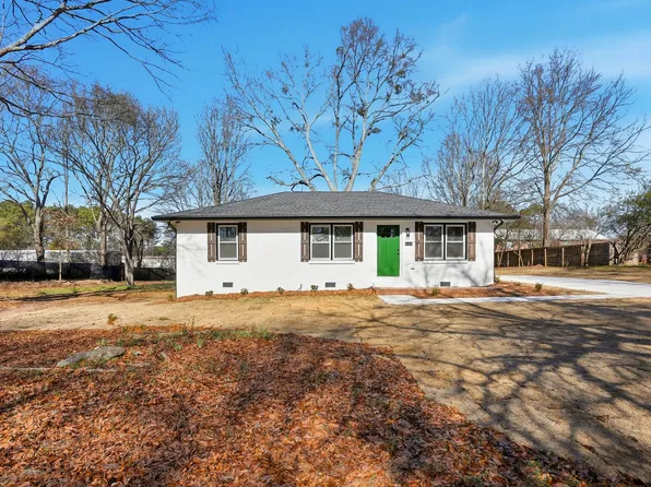 127 Perry St, Loganville, GA 30052