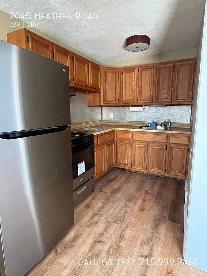 Welcome to 2045 Heather Road! — Photo 4
