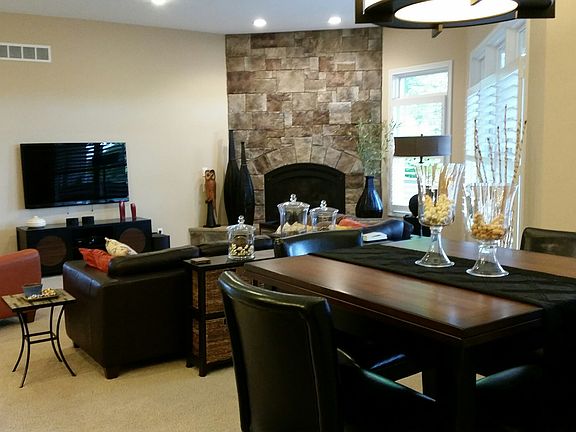 3rd image of 4476 Somersby Ct