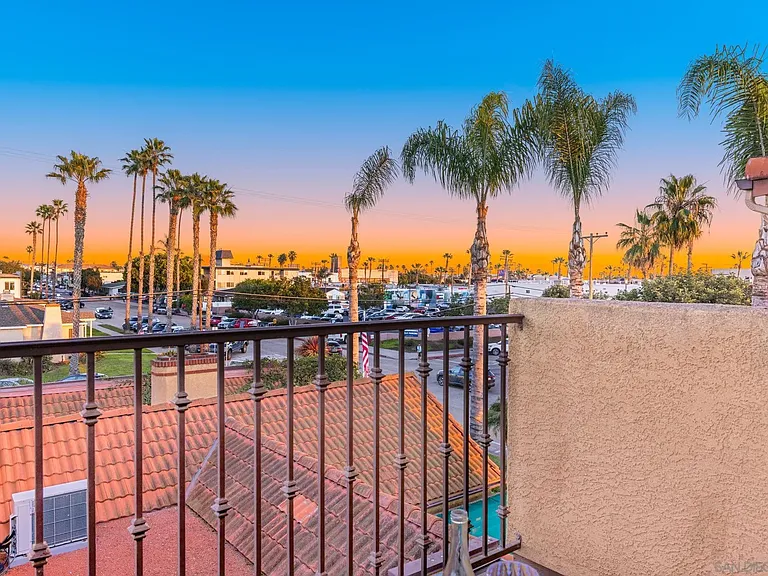886 Felspar St — Photo 33