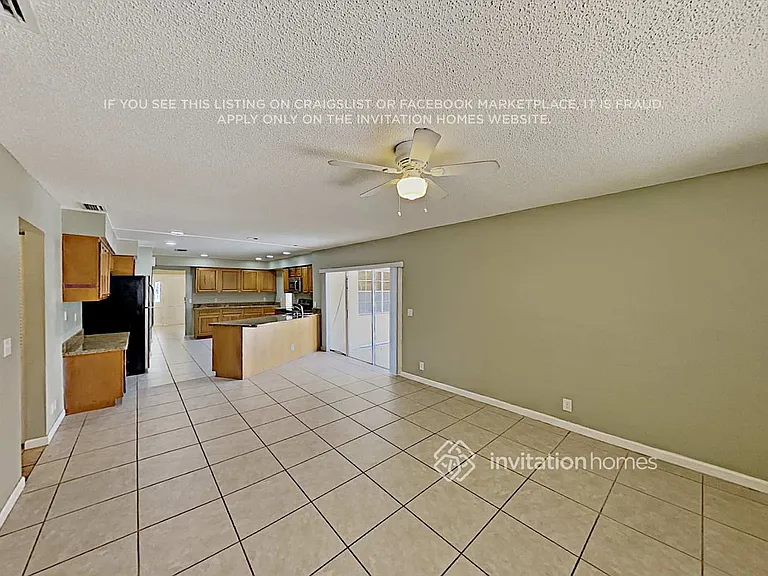 12725 Newton Pl — Photo 4