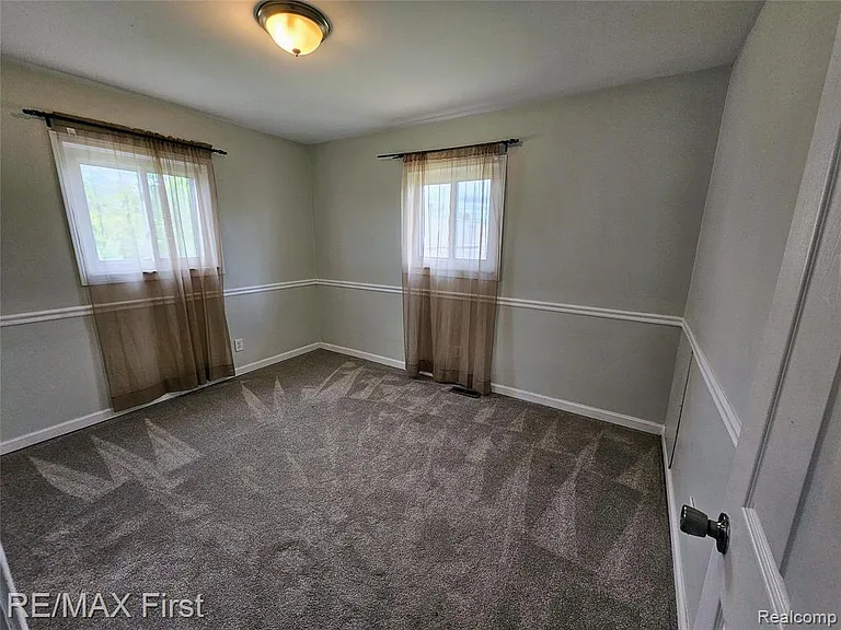 47564 Ryan Rd — Photo 17