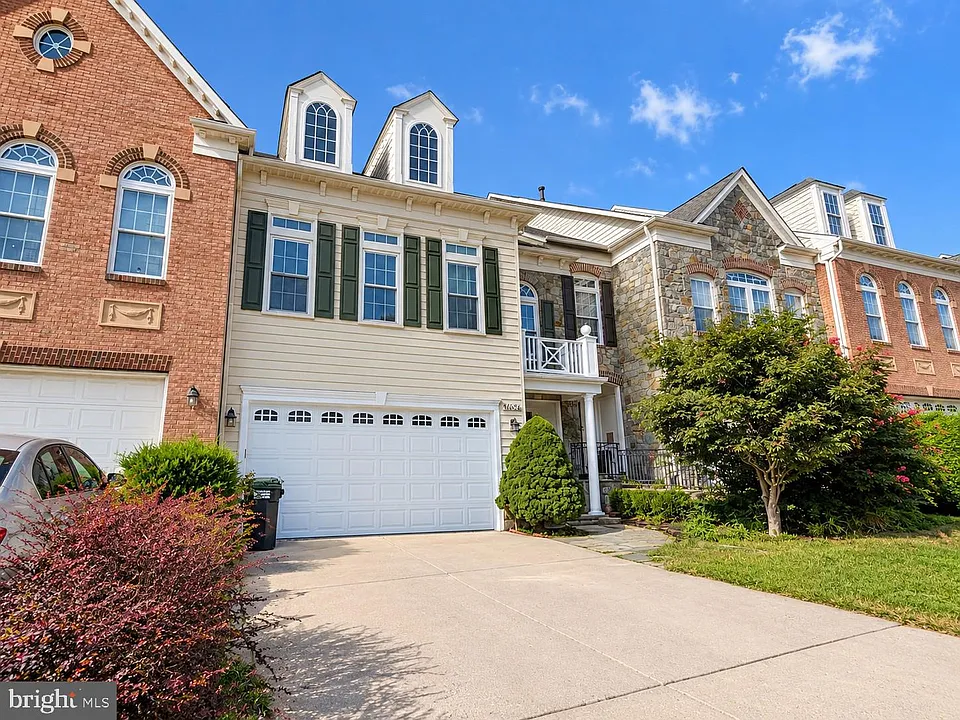 47636 Mid Surrey Sq