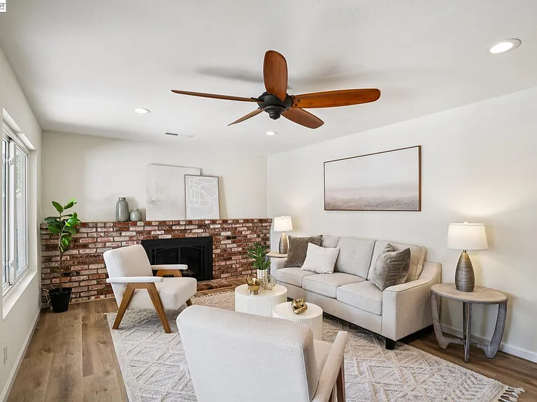 201 Ramon Pl — Photo 23