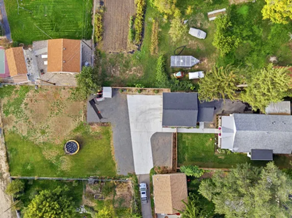 2246 E Lauri Kay Dr, Salt Lake City, UT 84124