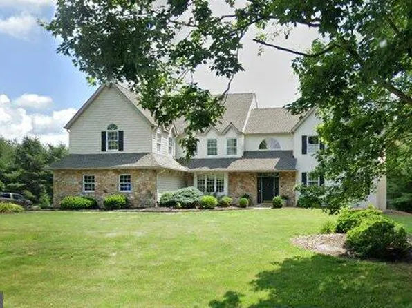 286 Hickory Dr, Kennett Square, PA 19348
