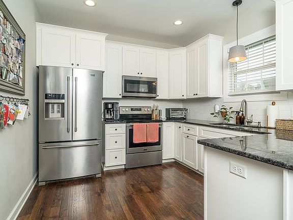 2nd image of 289 Keckley Ct