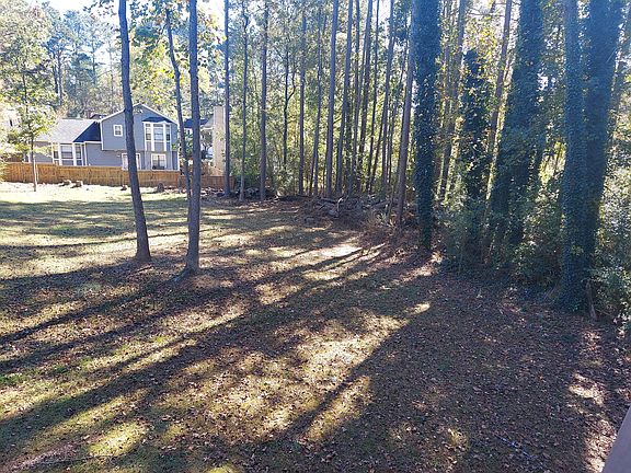 4th image of 953 Lake Watch Dr