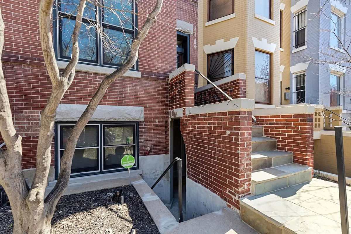 Building Photo - Flagler Pl NW