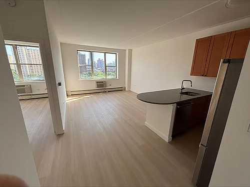 280 E 2nd St #1005 Photo 1 280 E 2nd St #1005 Photo 1