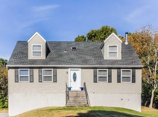 6 W Pine Rd, Staatsburg, NY 12580