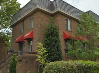 648 15th St S APT B, Arlington, VA 22202