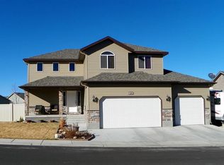 210 Brookwood Dr, Elko, NV 89801