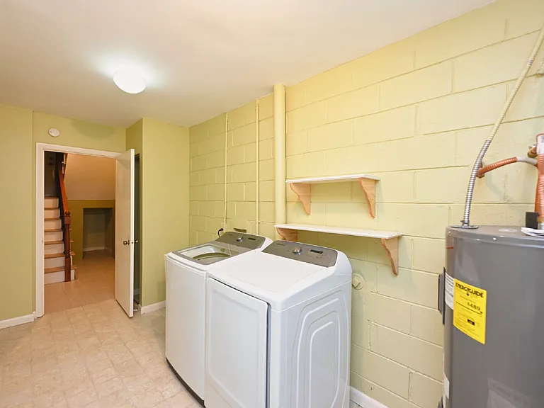 215 Summit Ridge Dr — Photo 53