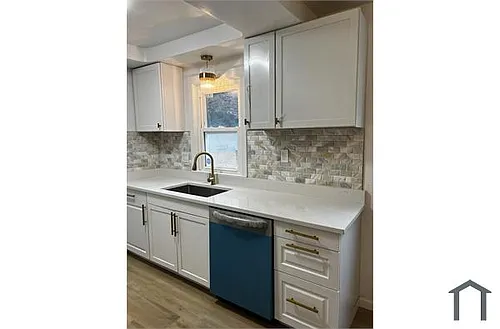 3526 Radcliffe Rd Photo 1