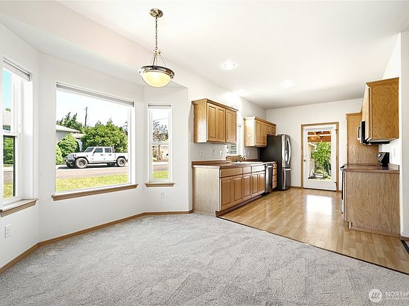5th image of 23 N 86th Avenue