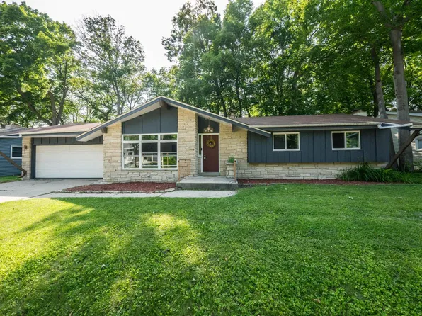 614 Decker DRIVE, West Bend, WI 53090
