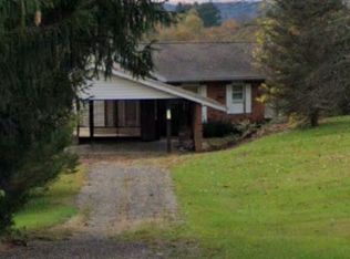 61864 Sampson Rd, Cambridge, OH 43725