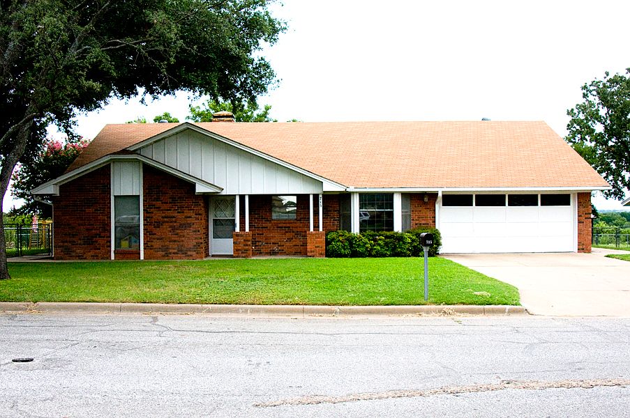 1st image of 715 Prairie Wind Blvd