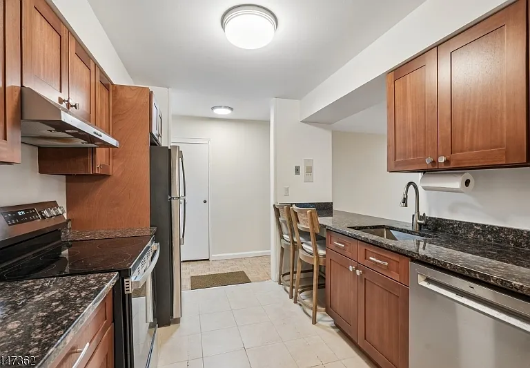 135-167 S Maple Ave #143-B — Photo 21