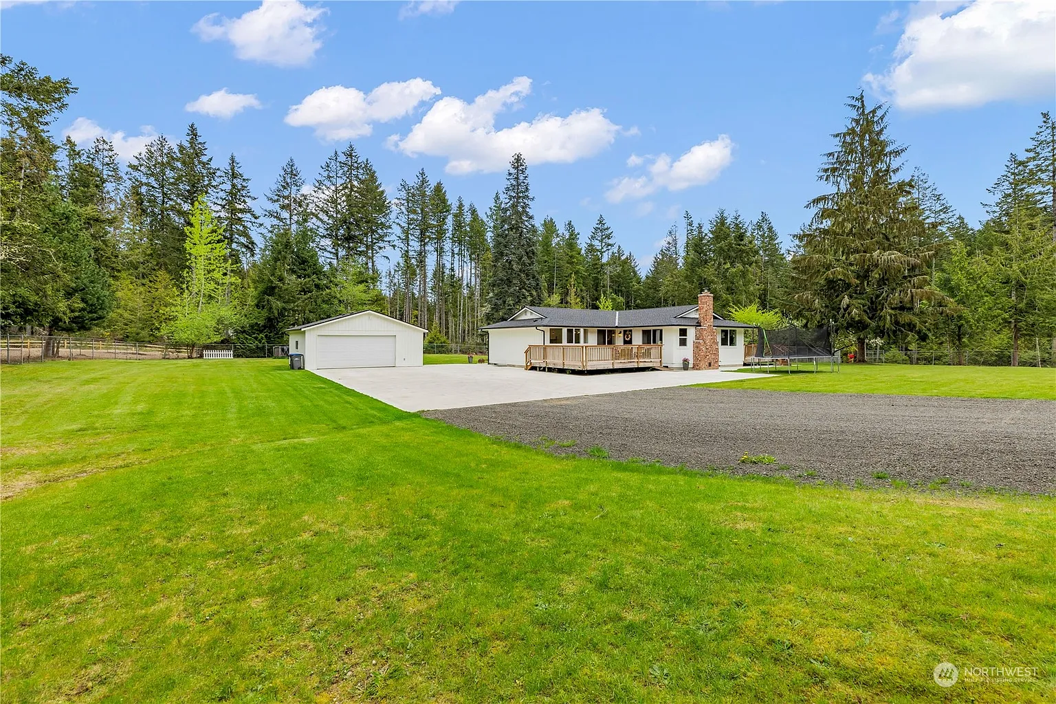 10872 Banner Rd SE photo 1