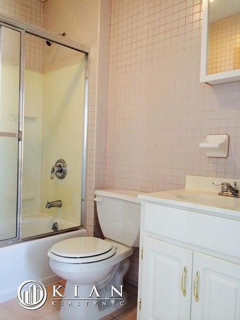 2nd image of 484 45th St APT 2A