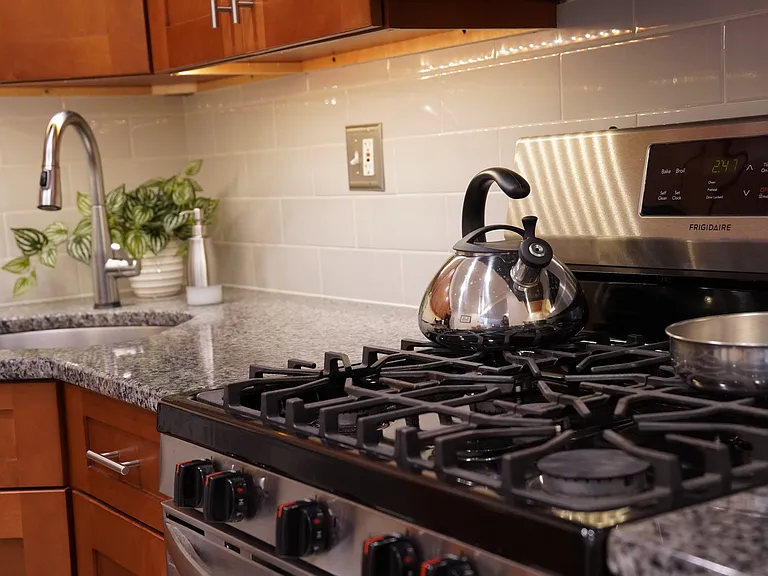 836 S Howard St #B — Photo 23