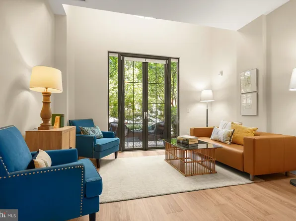 910 M St NW APT 116, Washington, DC 20001