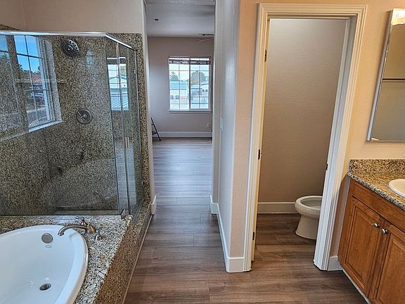 4th image of 1876 Tarragon Dr