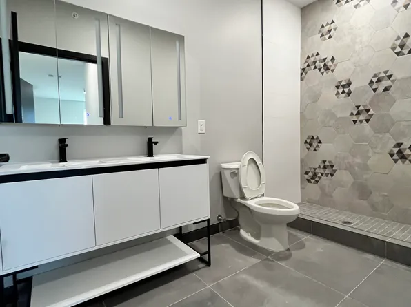 138 Mallory Avenue image 9 of 10