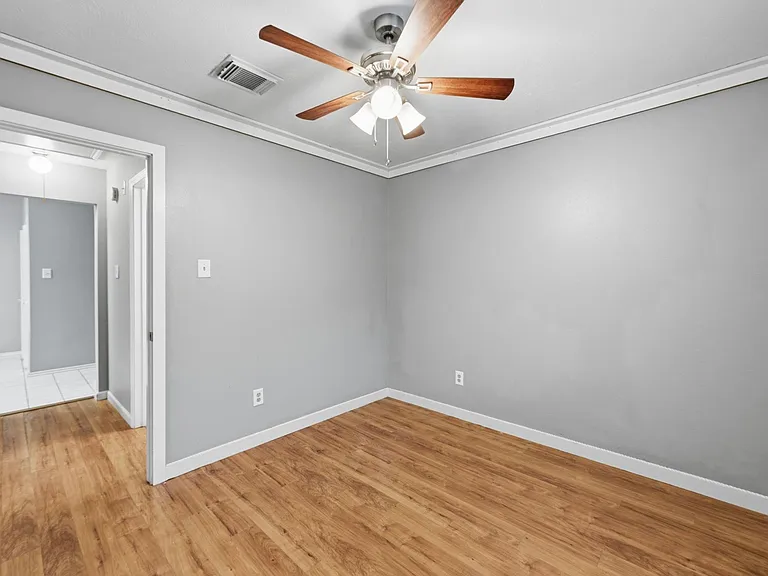3503 Riverside Dr — Photo 20