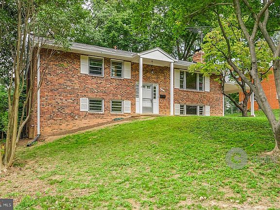 4th image of 7512 Allan Ave